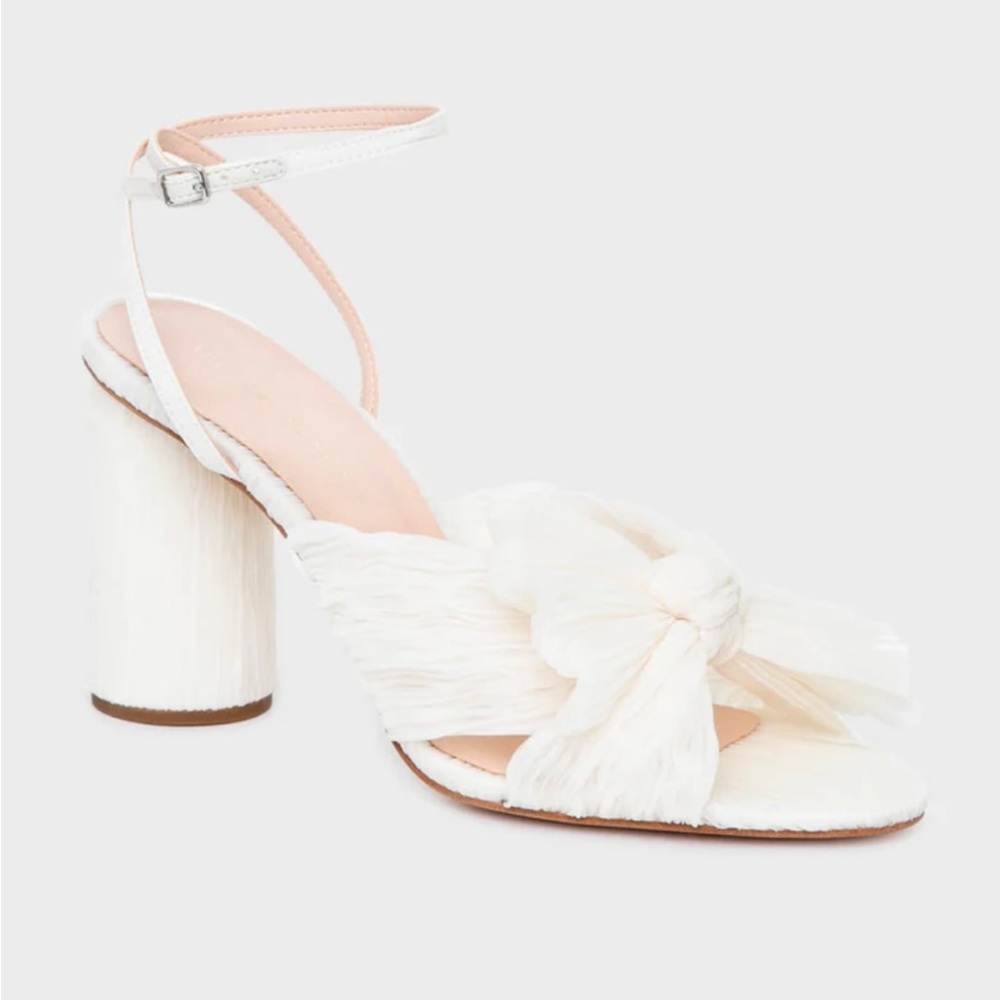 NWT Loefflar Randal Camellia Knot Heels in White